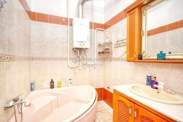 Eladó családi ház, Budapesten, XIX. kerületben 159.9 M Ft