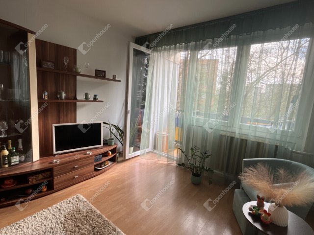 Eladó panellakás, Szombathelyen 48.5 M Ft, 2 szobás