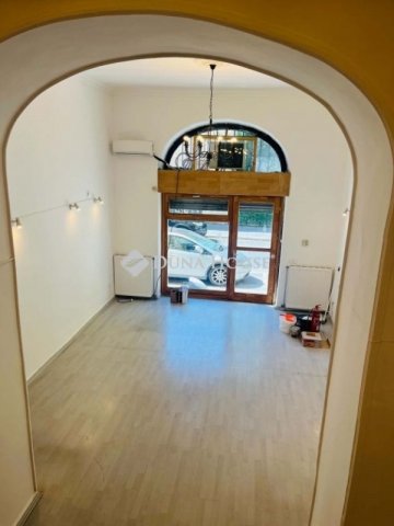 Kiadó üzlethelyiség, Budapesten, VI. kerületben 320 E Ft / hó