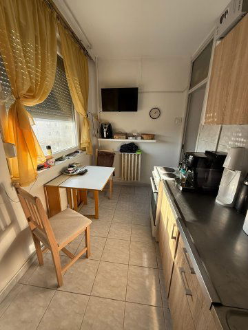 Eladó panellakás, Tatabányán 38.9 M Ft, 2 szobás