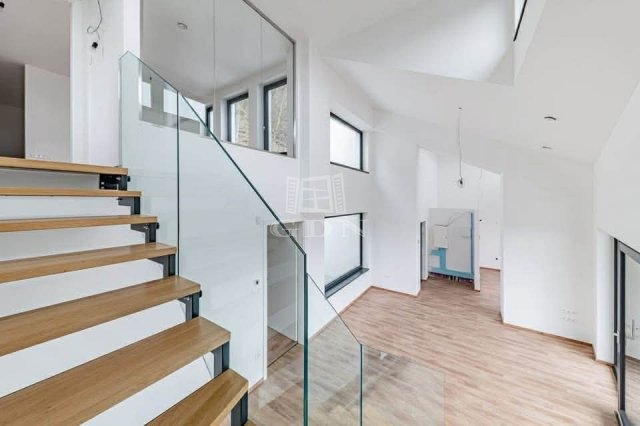 Eladó téglalakás, Budapesten, II. kerületben 205 M Ft