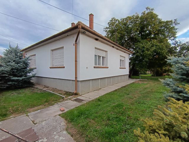 Eladó családi ház, Nagyfügeden 22.9 M Ft, 4 szobás