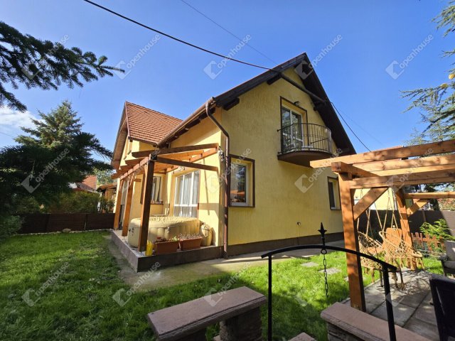 Eladó családi ház, Kehidakustányban 94.9 M Ft, 8 szobás