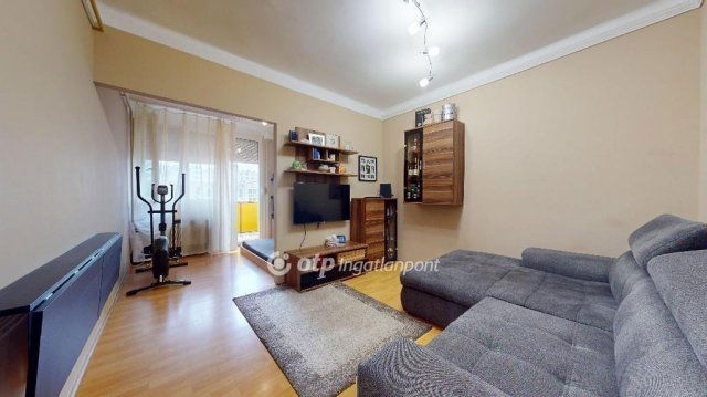 Eladó panellakás, Miskolcon 27.9 M Ft, 2 szobás