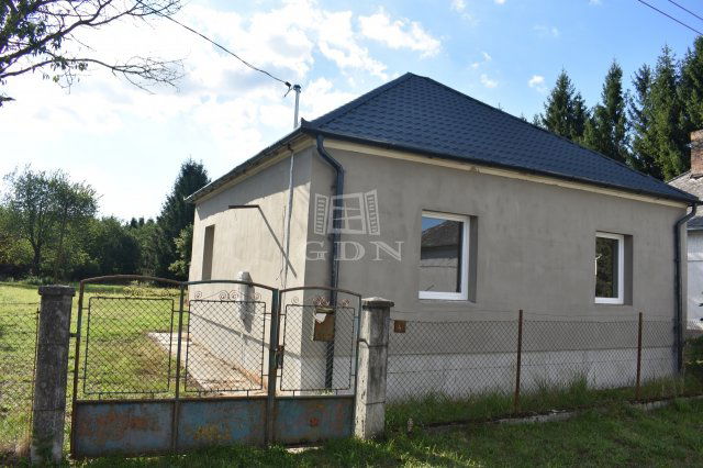 Eladó családi ház, Rátóton 33.99 M Ft, 2 szobás