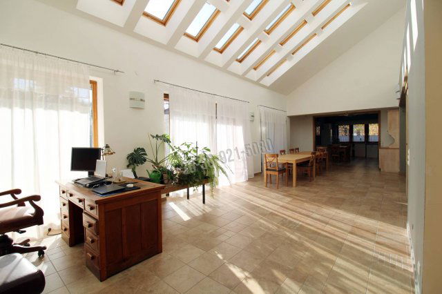 Eladó családi ház, Mogyoródon 285 M Ft, 7 szobás