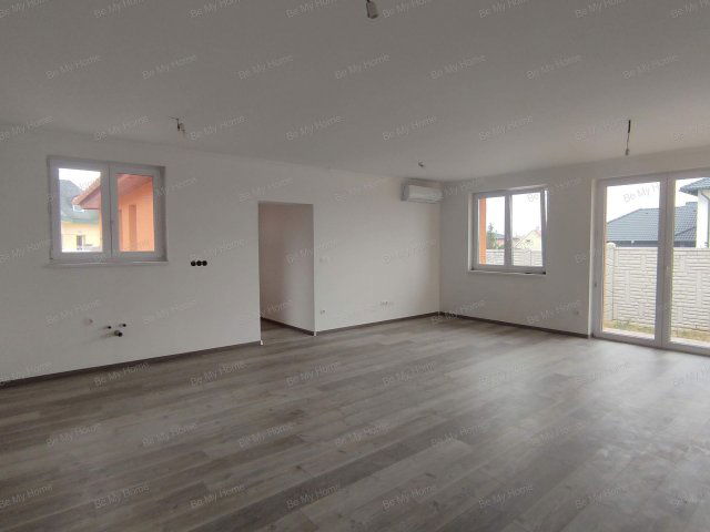 Eladó ikerház, Fóton 115 M Ft, 4 szobás / költözzbe.hu