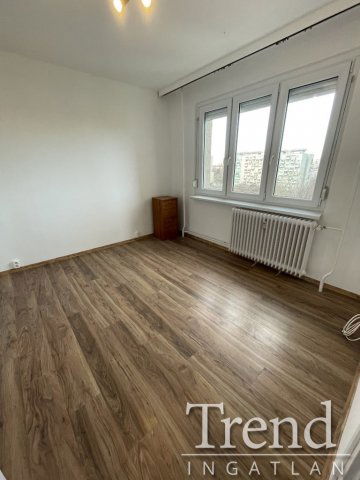 Kiadó panellakás, albérlet, Dunaújvárosban 120 E Ft / hó