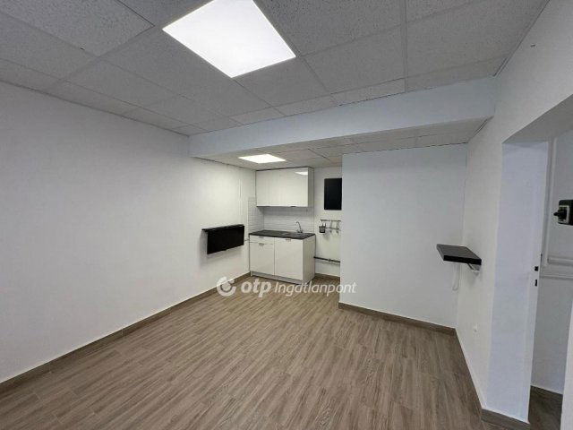 Eladó üzlethelyiség, Miskolcon 15.99 M Ft, 2 szobás