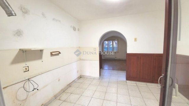 Eladó családi ház, Érden 82 M Ft, 3 szobás