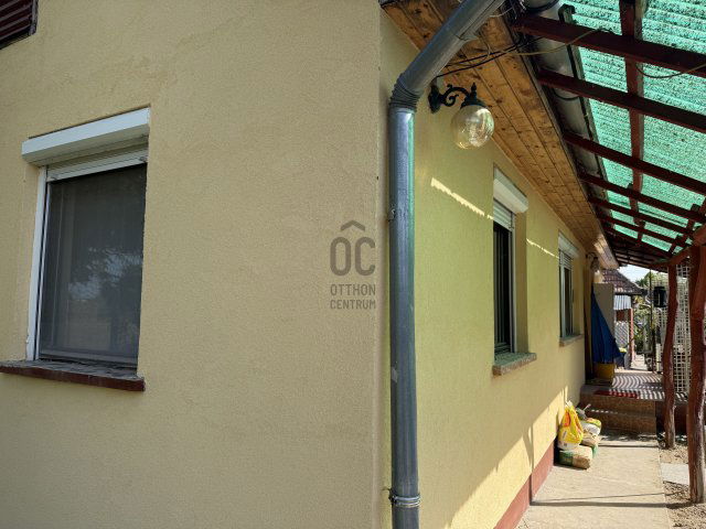 Eladó családi ház, Úrin 49.9 M Ft, 4 szobás