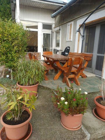 Eladó családi ház, Szabadbattyánban 60 M Ft, 2 szobás