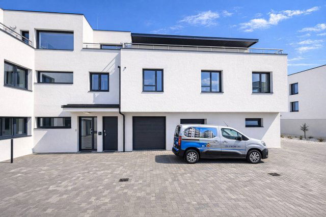 Eladó téglalakás, Győrött 59.006 M Ft, 3 szobás