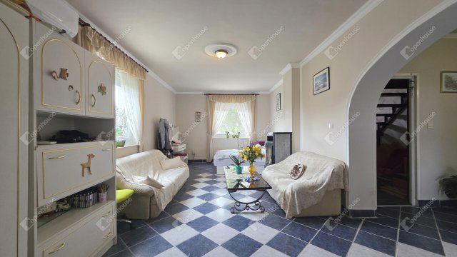 Eladó családi ház, Mályin 79.99 M Ft, 4 szobás