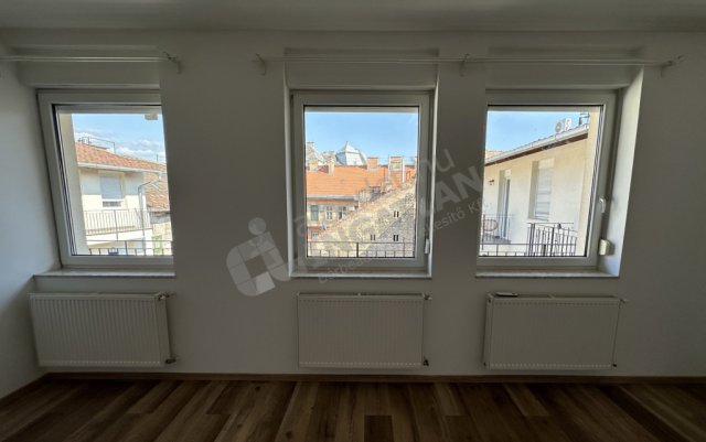 Kiadó téglalakás, albérlet, VII. kerületben, Rottenbiller utcában