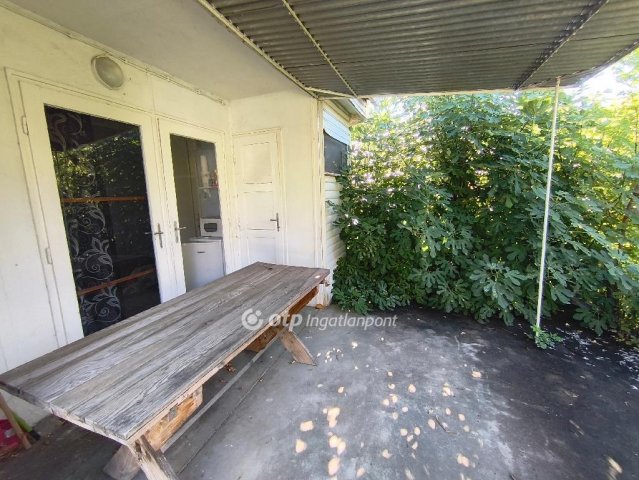 Eladó nyaraló, Gárdonyban 29.9 M Ft, 1 szobás