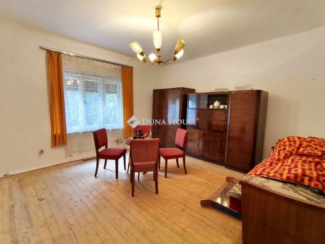 Eladó családi ház, Mezőfalván 17.9 M Ft, 3 szobás
