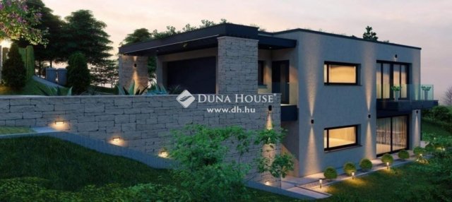 Eladó családi ház, Pécsett 385 M Ft, 4 szobás