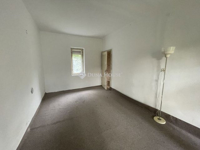 Eladó családi ház, Kerkafalván 26.5 M Ft, 4 szobás