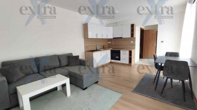 Eladó téglalakás, Tiszaszigeten 37.5 M Ft, 2 szobás