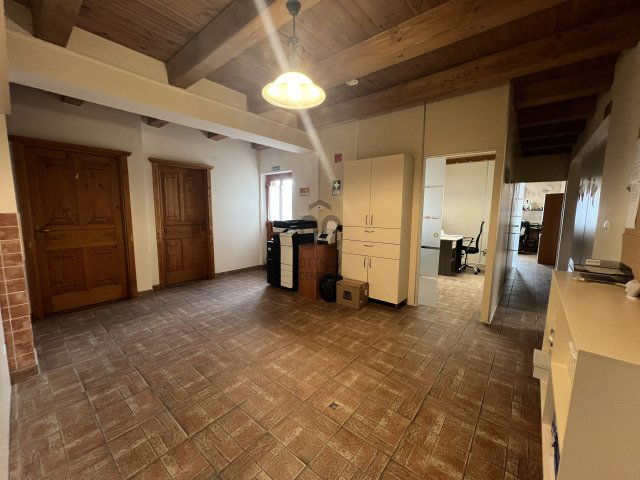 Eladó családi ház, Bonyhádon 69.5 M Ft, 5 szobás