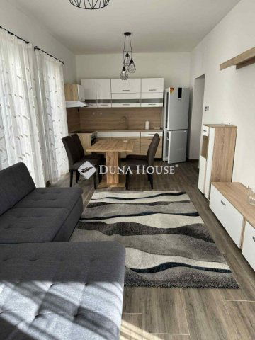 Kiadó téglalakás, albérlet, Hajdúszoboszlón 275 E Ft / hó