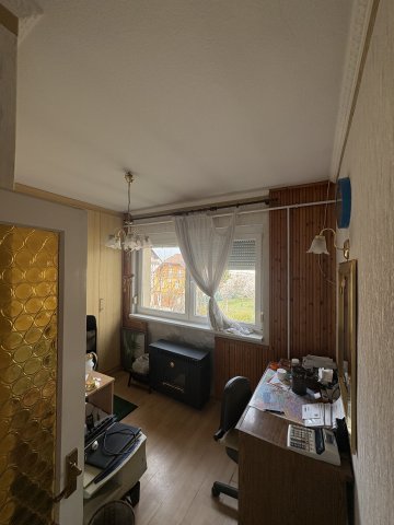 Eladó téglalakás, Székesfehérvárott 79.9 M Ft, 4 szobás