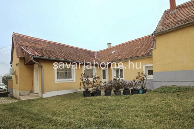 Eladó családi ház, Nardán 68.9 M Ft, 3 szobás