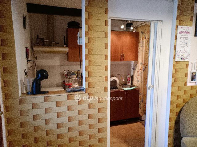 Eladó családi ház, Kókán 39.99 M Ft, 1+1 szobás