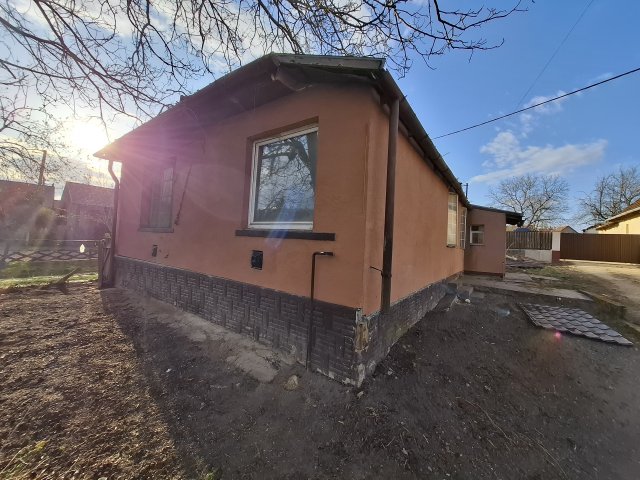 Eladó telek, Mendén, Jókai utcában 29.9 M Ft