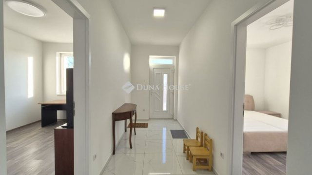 Eladó ikerház, Ballószögön 105 M Ft, 5 szobás