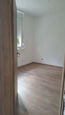 Eladó téglalakás, Esztergomban 58 M Ft, 2 szobás