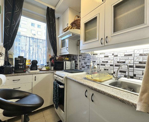 Eladó panellakás, Budapesten, XXI. kerületben 18 M Ft, 1+2 szobás