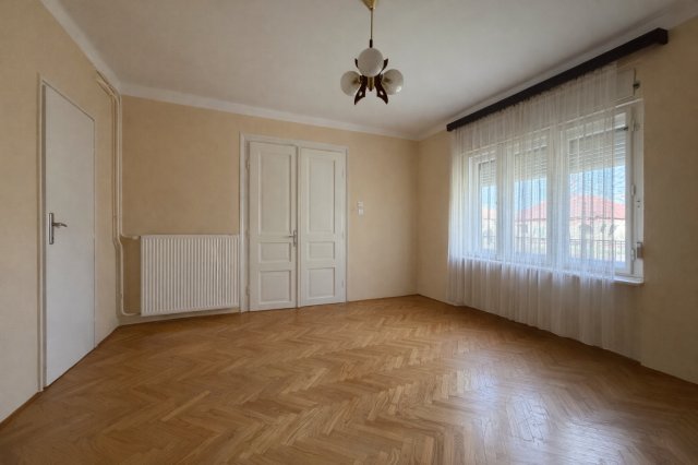 Eladó családi ház, Siklóson 45.9 M Ft, 3 szobás