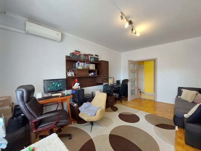 Kiadó téglalakás, albérlet, Szegeden, Dandár utcában, 2 szobás