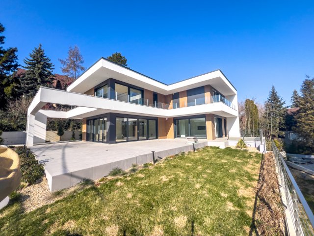 Eladó családi ház, Budapesten, II. kerületben, Rákóczi utcában