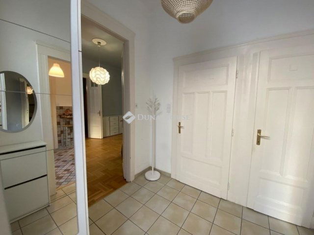 Eladó téglalakás, Budapesten, XII. kerületben 99.9 M Ft