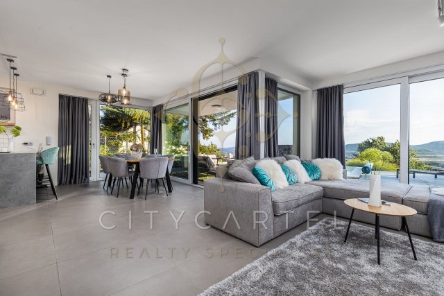 Eladó családi ház, Szentendrén 250 M Ft, 3 szobás