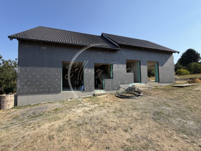 Eladó ikerház, Kozármislenyen 95.9 M Ft, 4 szobás