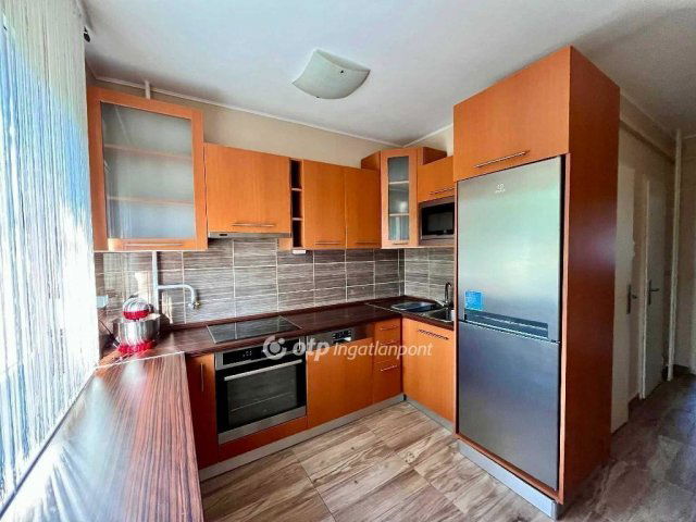 Eladó panellakás, Miskolcon 37.9 M Ft, 2 szobás