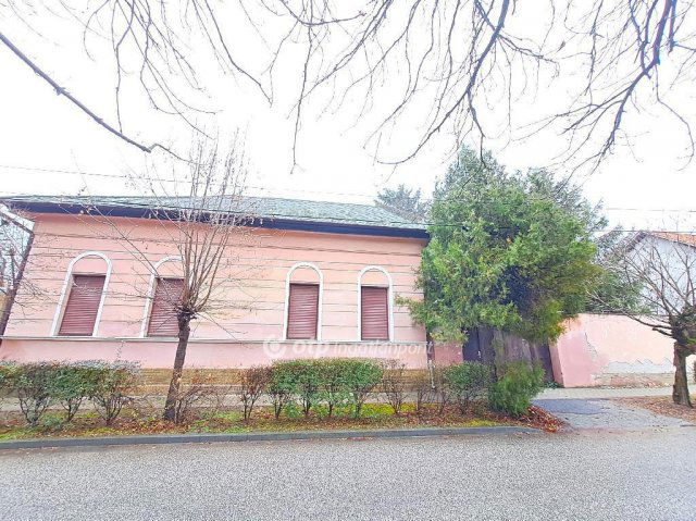 Eladó családi ház, Kiskunfélegyházán 49.9 M Ft, 3+1 szobás