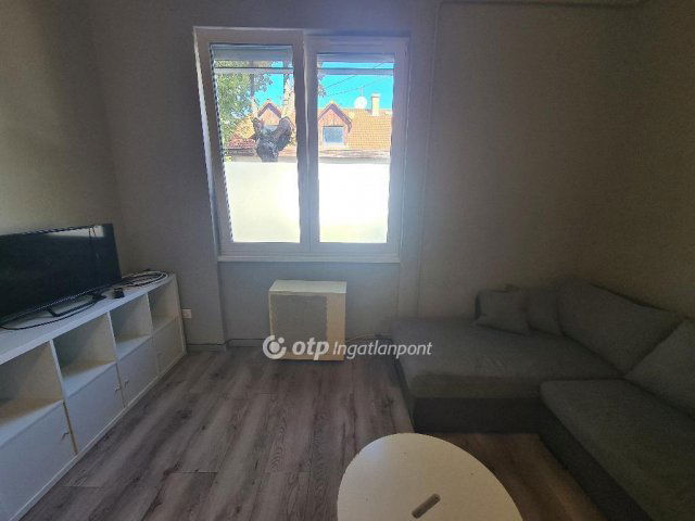 Eladó téglalakás, Budapesten, XXI. kerületben 34.9 M Ft