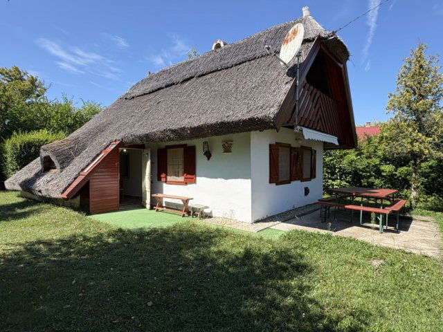 Eladó nyaraló, Balatonmáriafürdőn 69.9 M Ft, 1+3 szobás