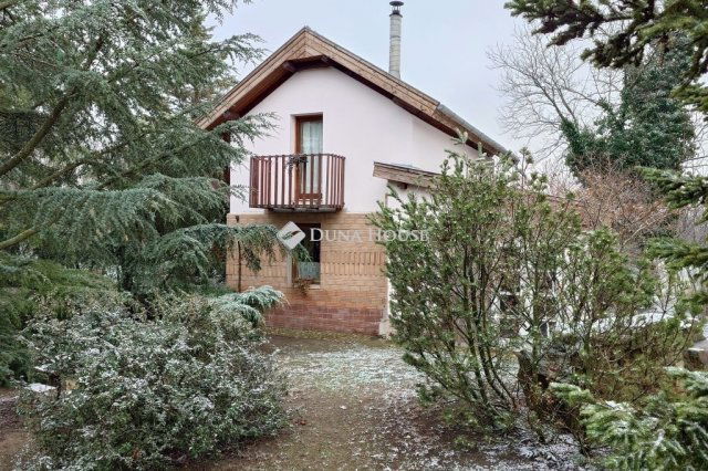 Eladó családi ház, Szentkirályon 59.9 M Ft, 3 szobás