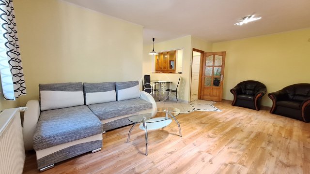 Kiadó téglalakás, albérlet, Szegeden, Borbás utcában, 2 szobás