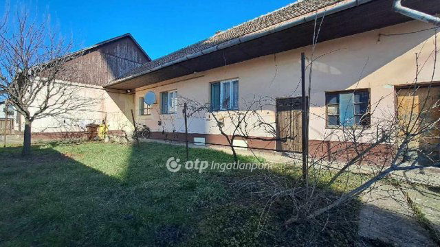 Eladó családi ház, Kabán 15 M Ft, 1 szobás