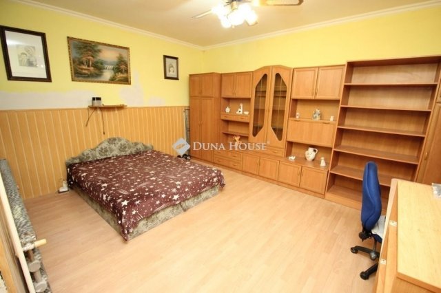 Eladó családi ház, Kecskeméten 26.9 M Ft, 2 szobás