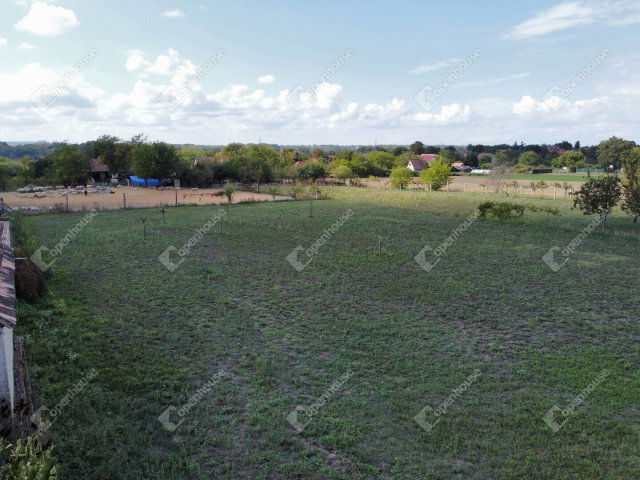 Eladó telek, Balatonszabadiban 8 M Ft / költözzbe.hu