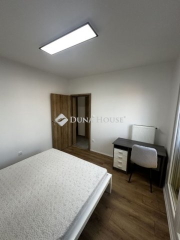 Eladó panellakás, Kaposváron 47 M Ft, 2 szobás