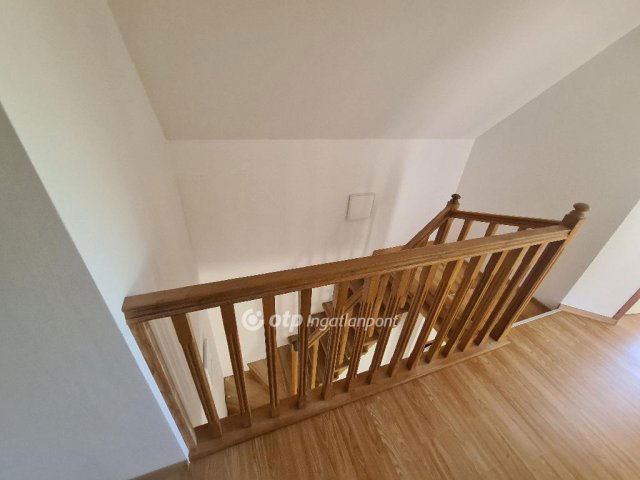 Eladó családi ház, Veszprémben 139 M Ft, 6 szobás